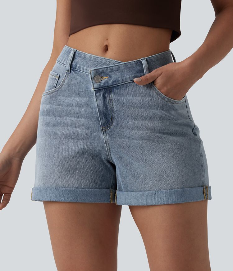 short décontracté en denim délavé taille haute asymétrique ourlet roulé et poches halara flex